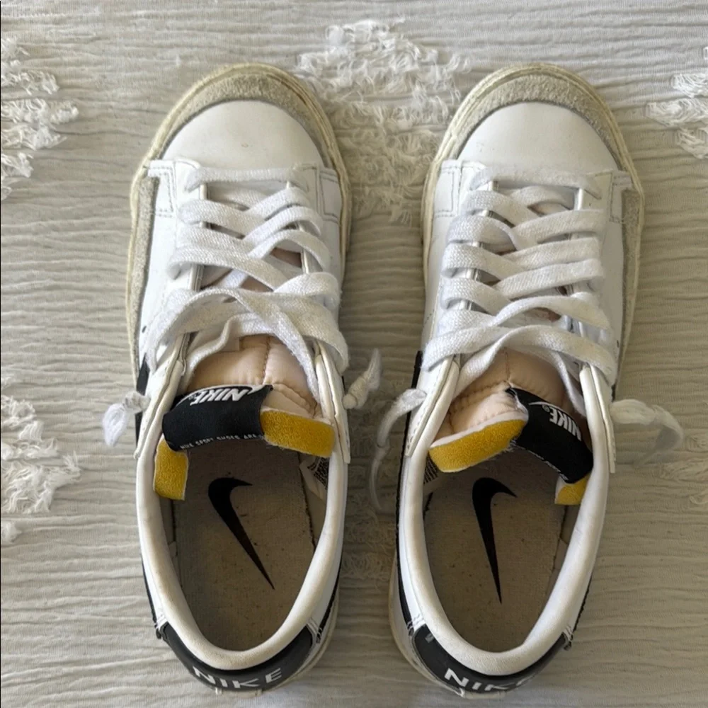Nike Women’s Blazers Low - 7
